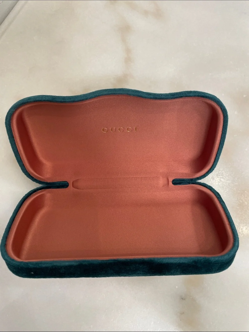 G u c c i Plush Velvet Eyewear Case in Teal